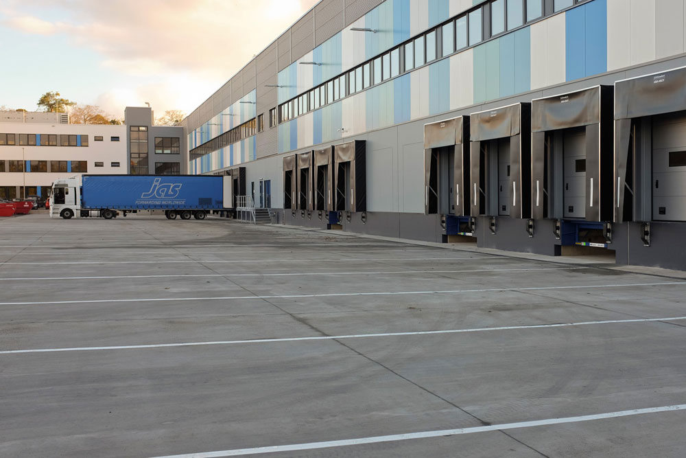 Architekt Gewerbebau - Bürogebäude und Logistikhalle - JAS Gewerbezentrum